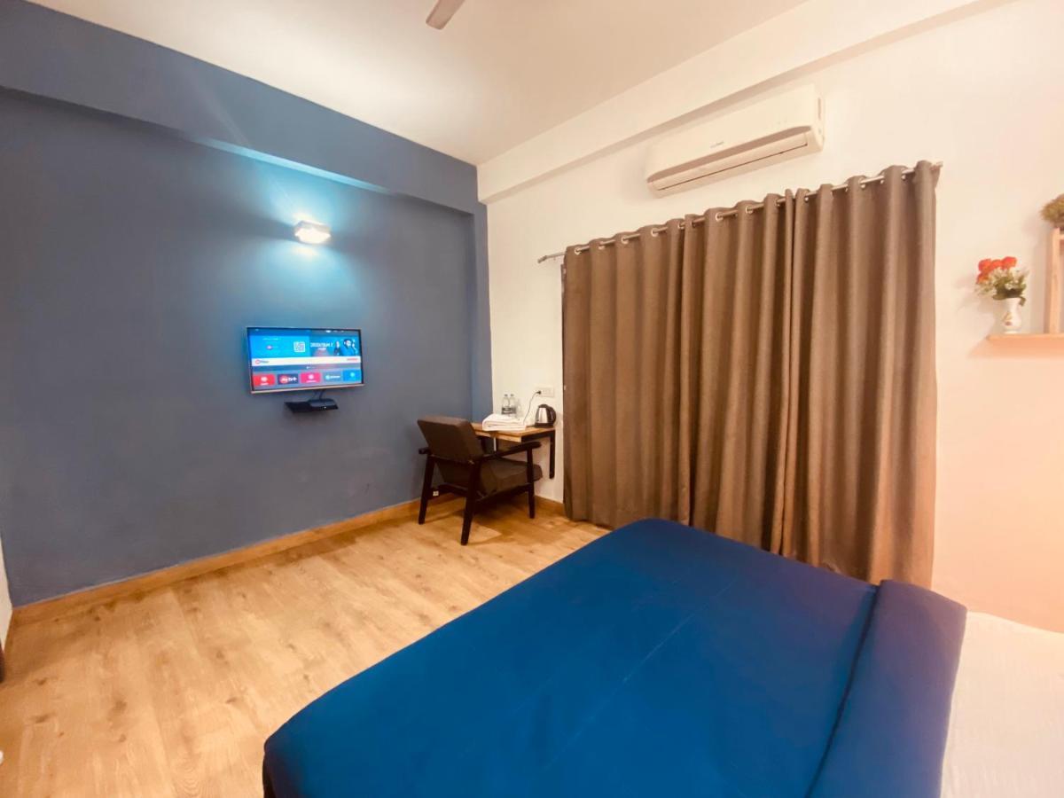 Divine Inn Couple Friendly Hotel Near Sector 51 Metro Station Noida Exterior photo