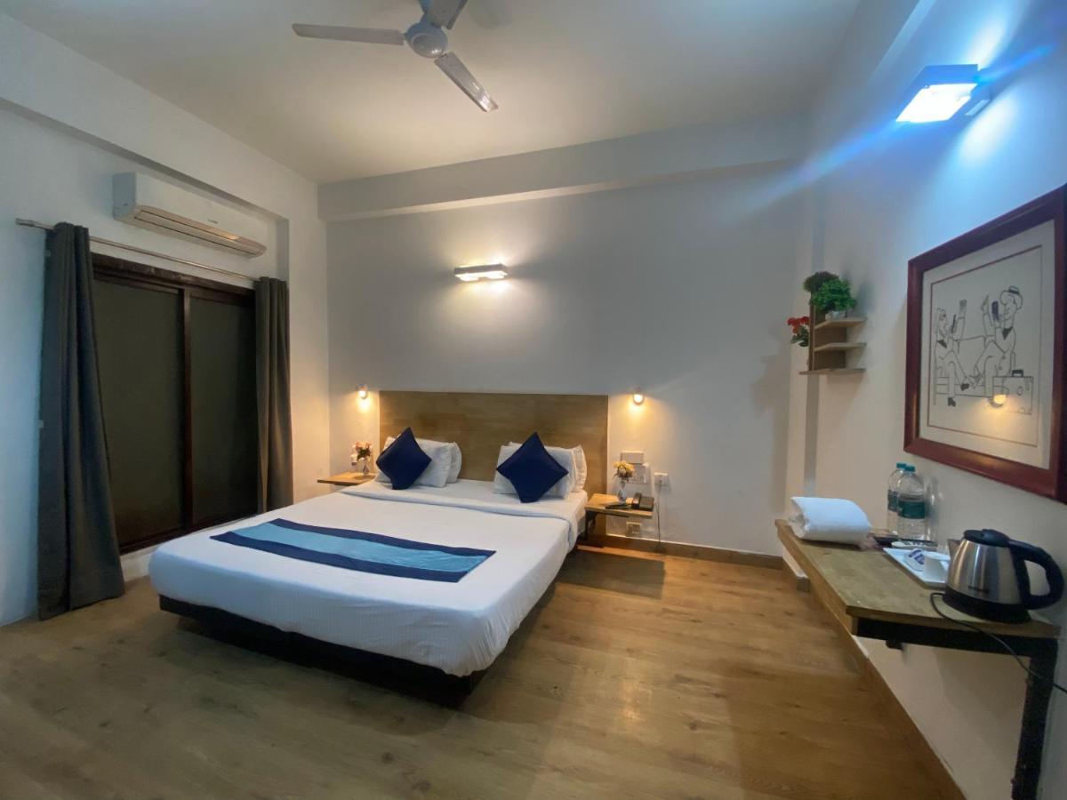 Divine Inn Couple Friendly Hotel Near Sector 51 Metro Station Noida Exterior photo