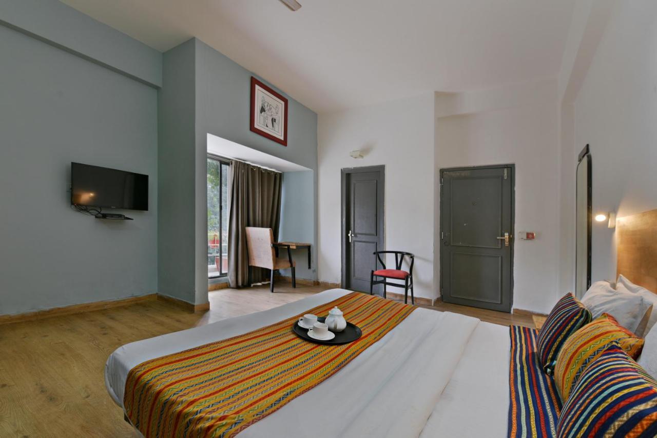 Divine Inn Couple Friendly Hotel Near Sector 51 Metro Station Noida Exterior photo